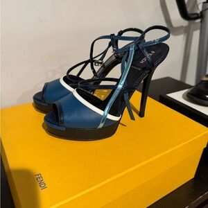 Fendi Women's Navy and White Strappy Heels
